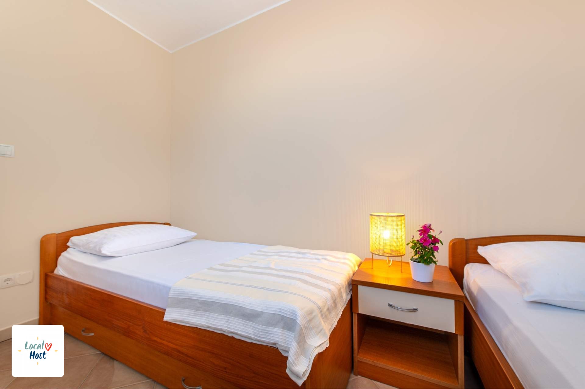 AP 101 - Second room view 1