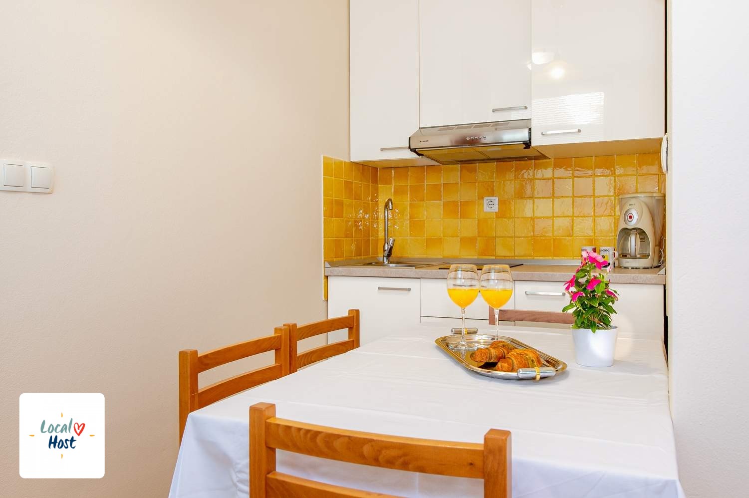 AP 101 - Kitchen view 1