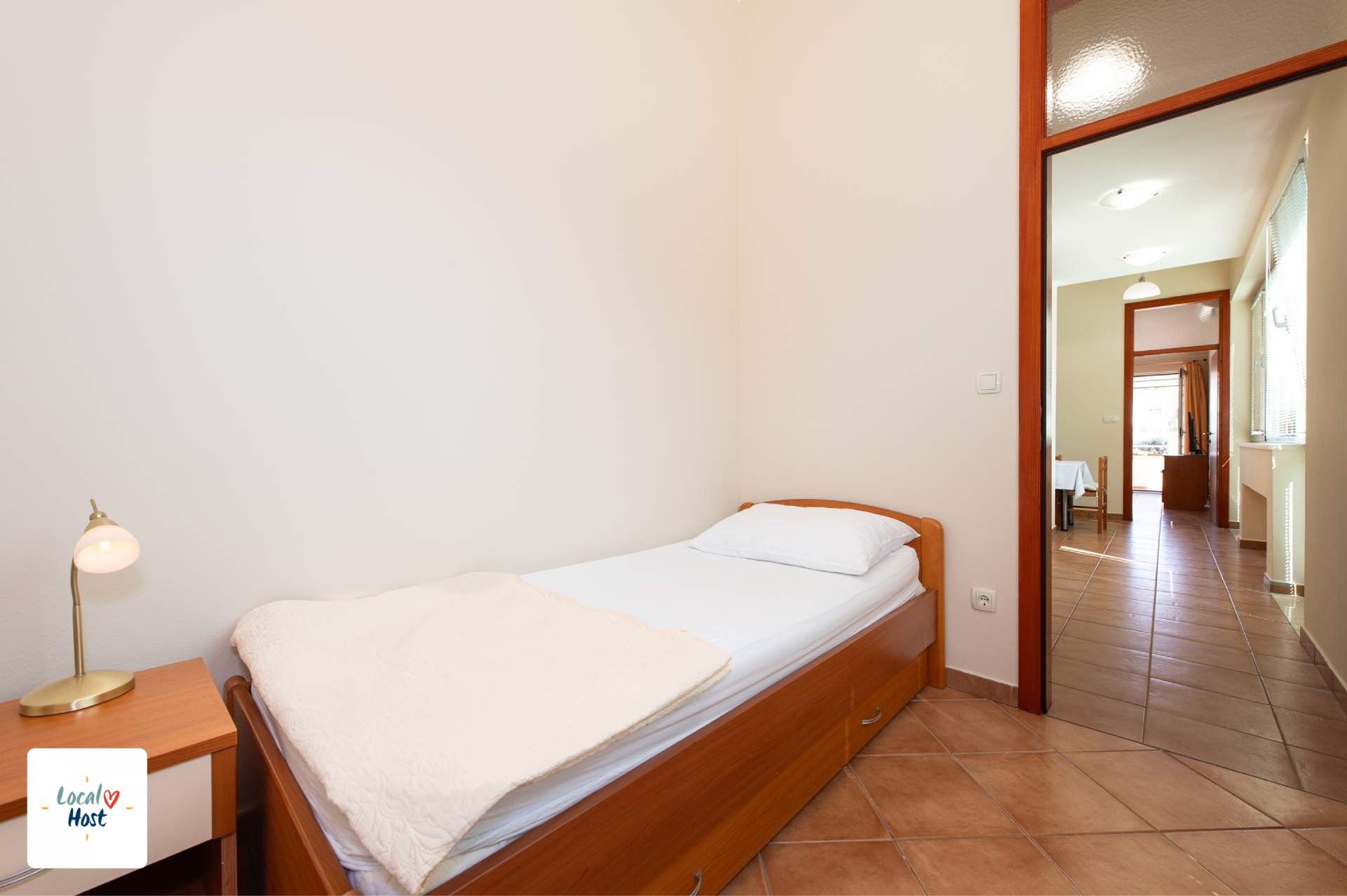 AP 202 - Second room view 2