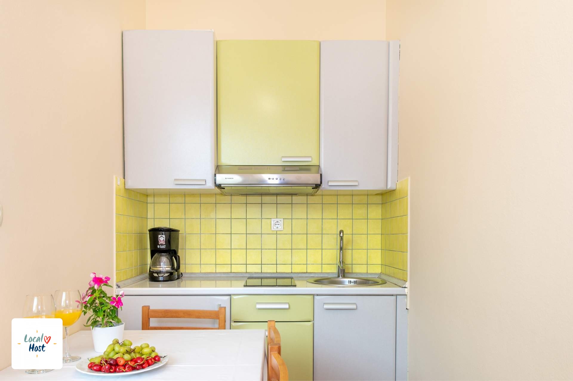 AP 202 - Kitchen view 1