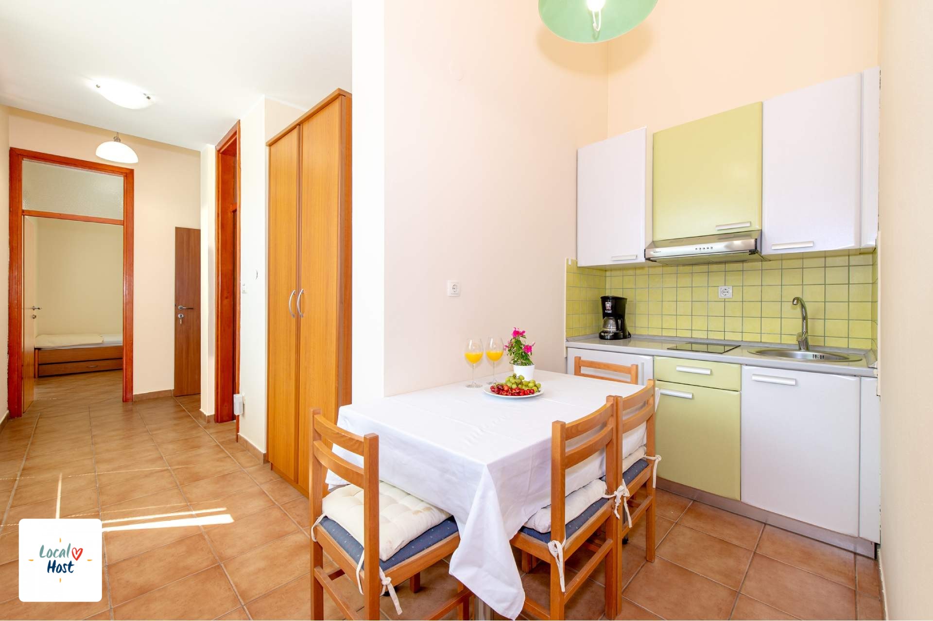 AP 202 - Kitchen view 2